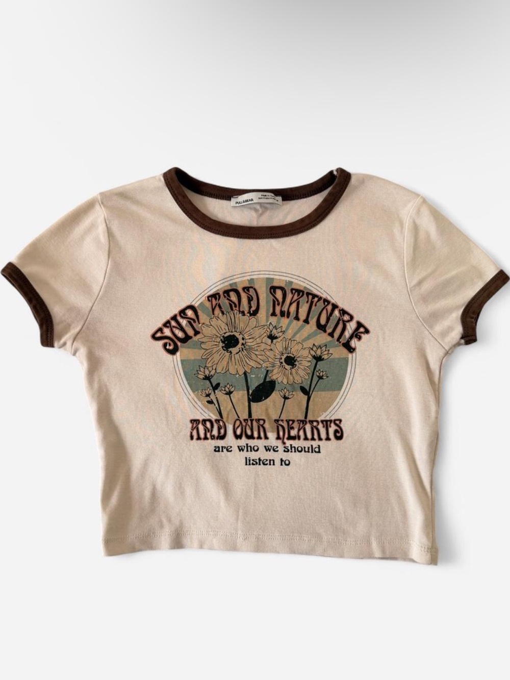 Pull&Bear Cream Tee with Brown Trim and Retro Floral Graphic